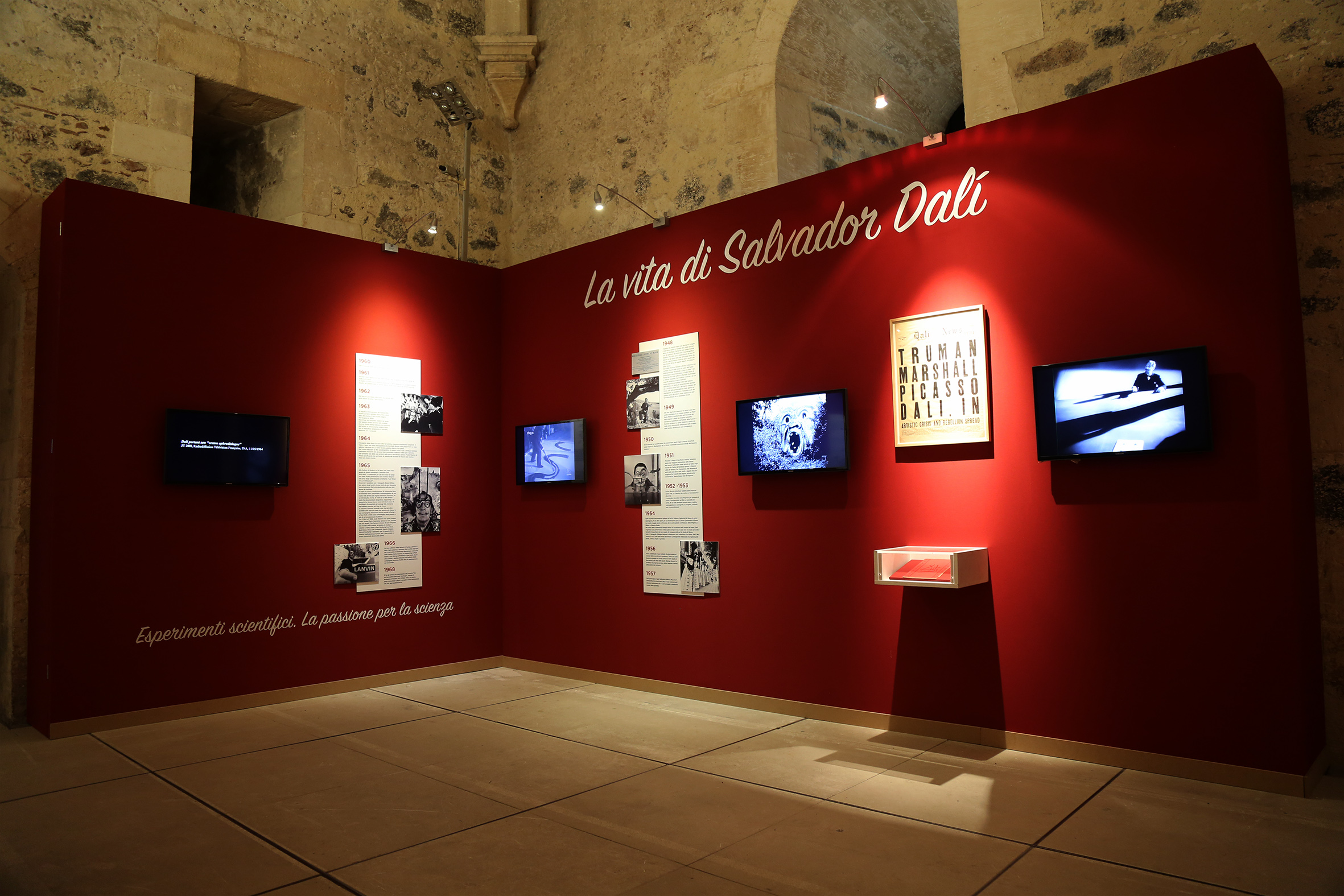 Le opere di Salvatore Dalì in mostra a Catania. Un viaggio nella sua arte geniale
