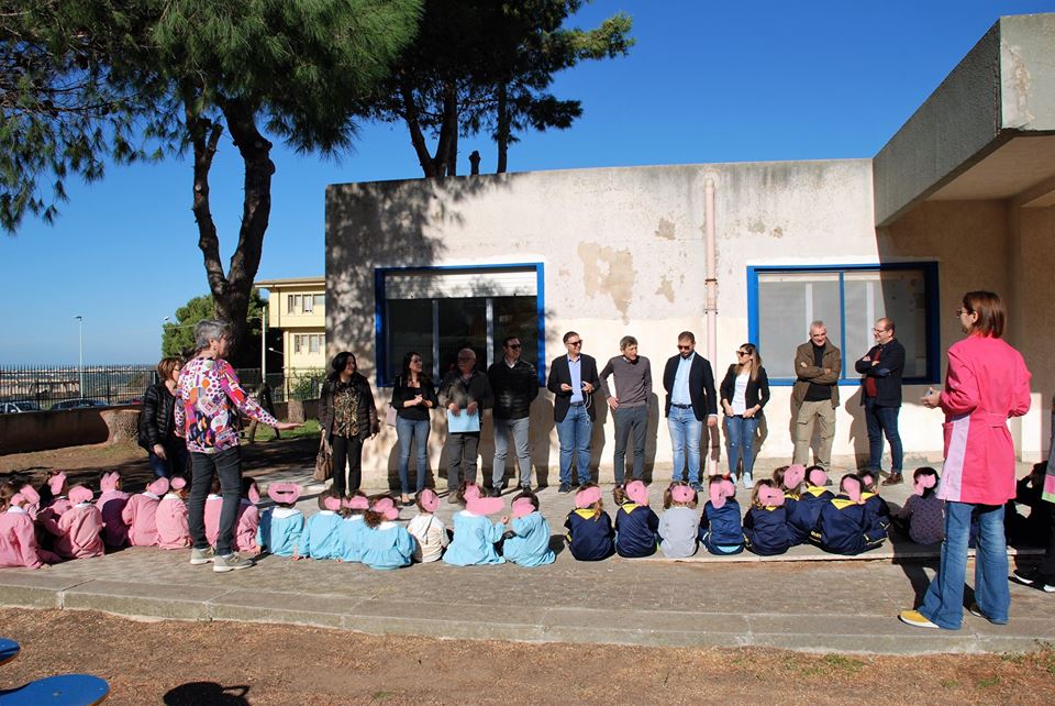L’associazione GRE pianta alberi tipici negli istituti scolastici di Comiso