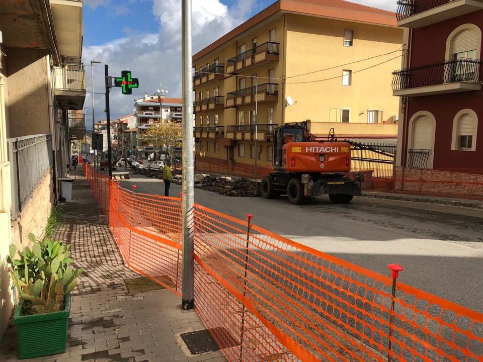 Ripresi i lavori di sistemazione di viale dei Platani