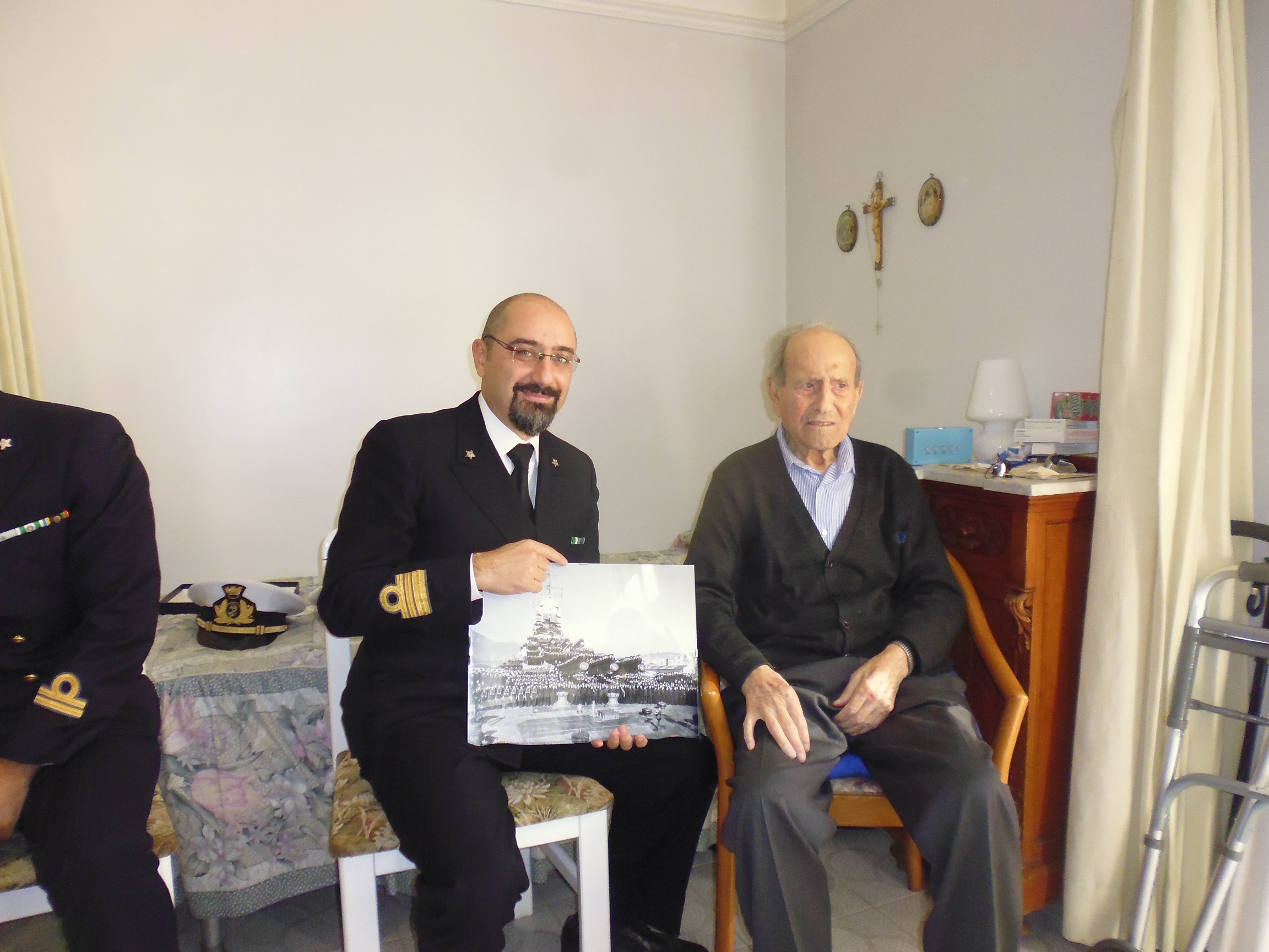 Visita dei reduci di guerra alla Capitaneria di Pozzallo
