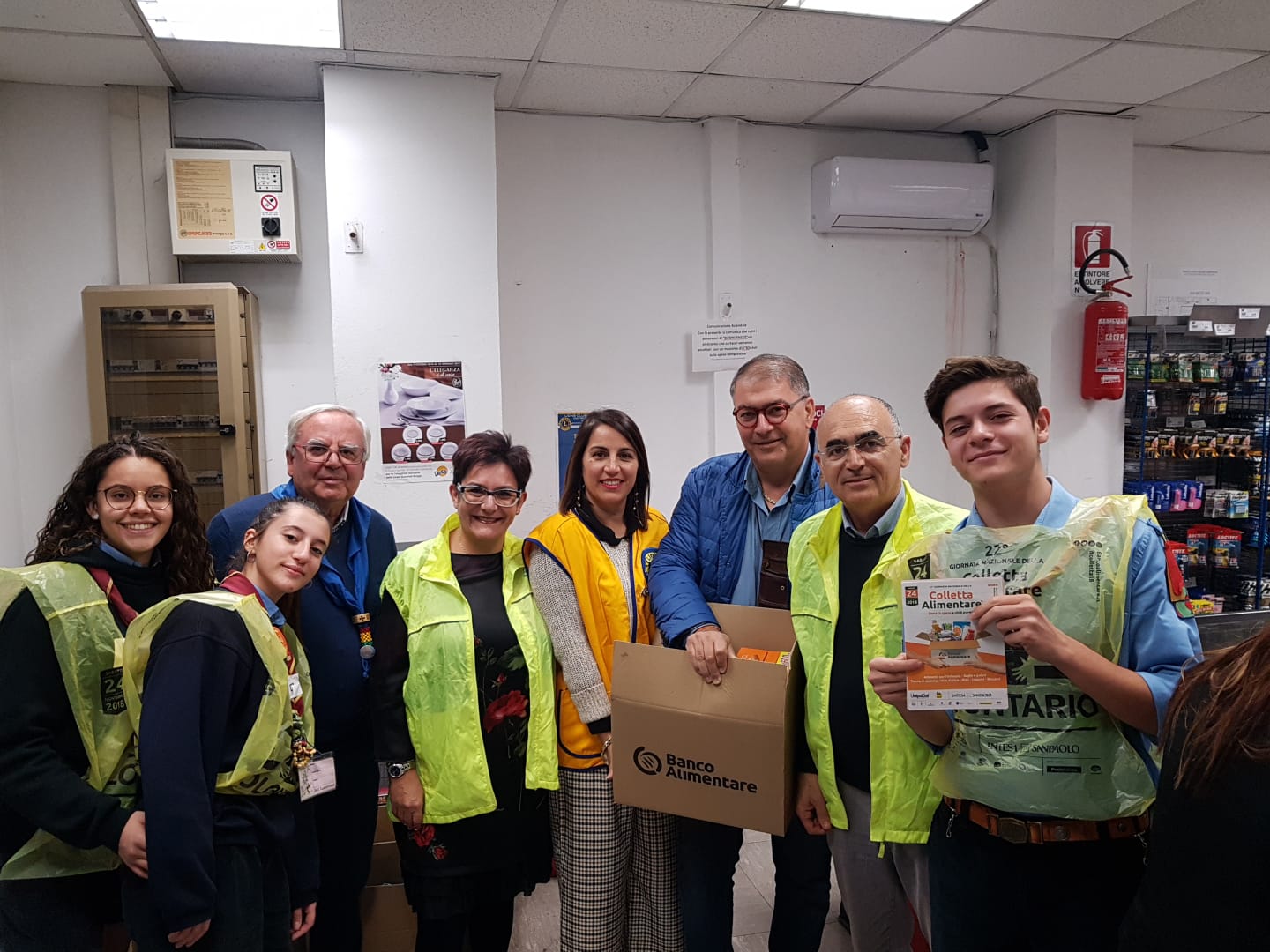 Successo per la partecipazione del Lions Club Scicli Plaga alla giornata nazionale della colletta alimentare