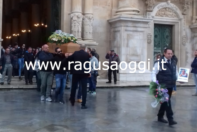 Celebrati i funerali di Maria Zarba in cattedrale a Ragusa