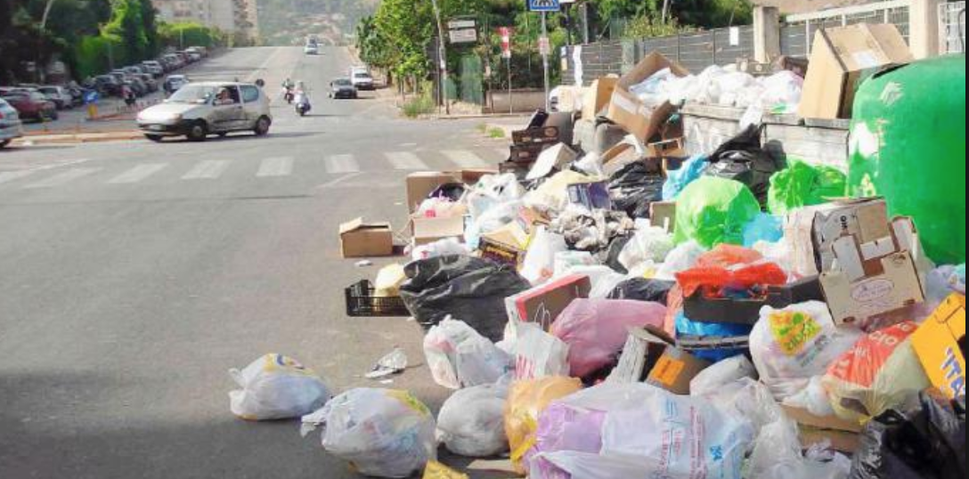 Scoppia l’emergenza rifiuti. Parere negativo Arpa: chiude la discarica di Cava dei Modicani. Nessun Comune potrà conferire