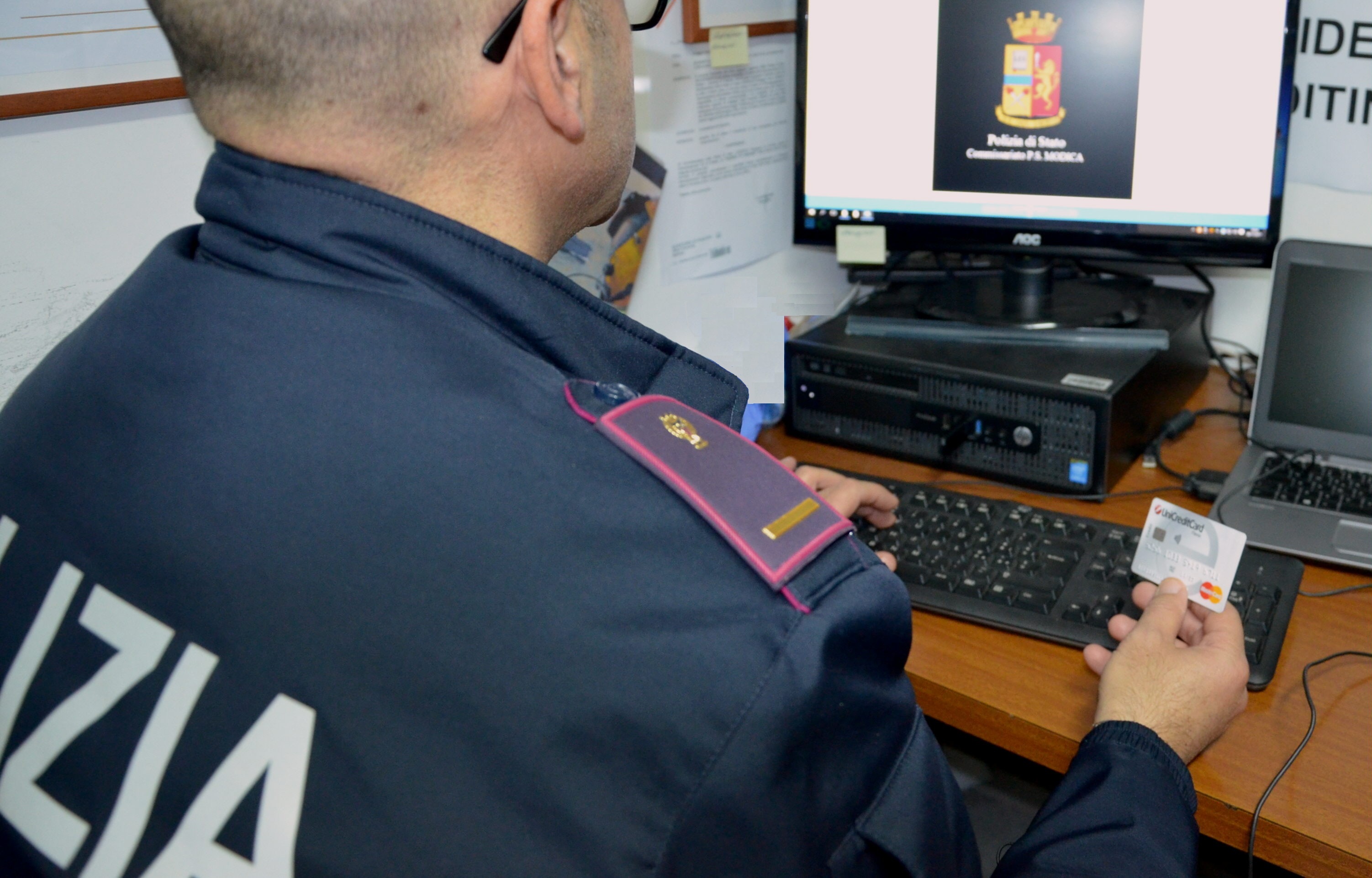 Ancora truffe informatiche. La Polizia di Modica denuncia 4 persone in Italia. Ecco cosa hanno combinato ai danni dei consumatori iblei
