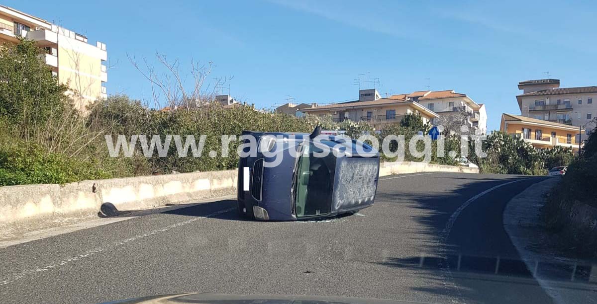 Incidente autonomo nello svicolo per Modica Sorda