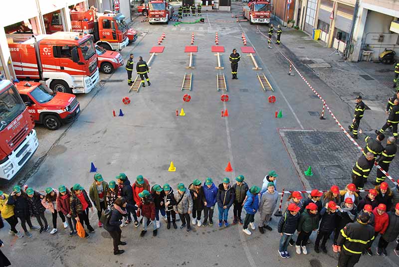 Celebrata Santa Barbara patrona dei vigili del fuoco, eroi italiani. FOTO GALLERY