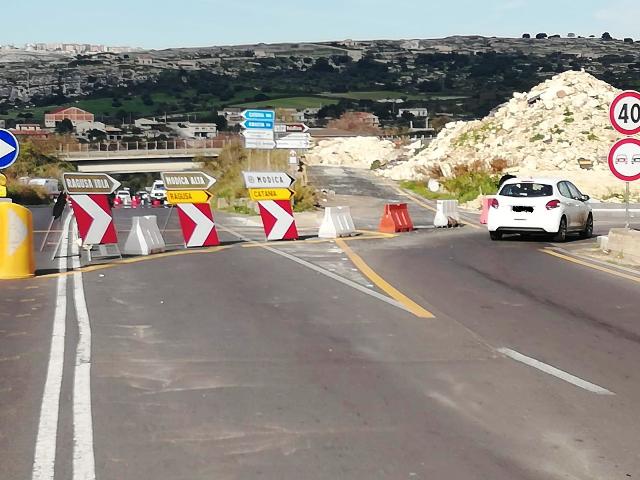 Modica Rotatoria Dente – Crocicchia alle fasi finali. L’impresa nella fase del completamento