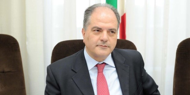 Da sottosegretario all’agricoltura a coltivatore di canapa (legale), le nuove scelte di Giuseppe Castiglione