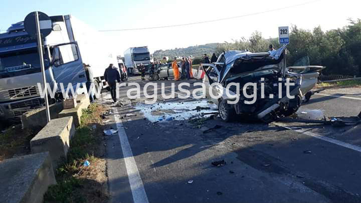 Grave incidente stradale sulla Vittoria Gela. Tre feriti gravi