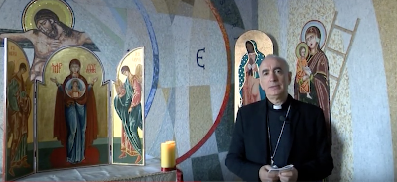 Il messaggio di Natale del vescovo di Noto, mons. Antonio Staglianò: “Più forte è l’amore”, titolo ispirato dalla canzone di Fabrizio Moro. VIDEO