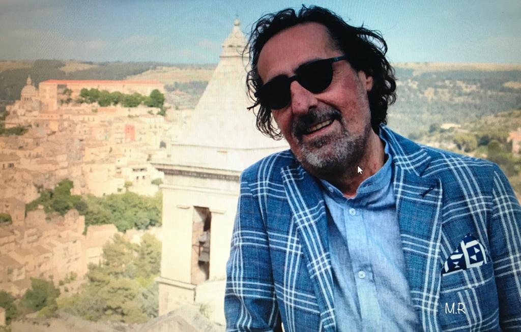 E’ morto Gianni Reina, un uomo umile amico di tutti. Memorabile il suo santuzzo elettorale “Adesso siemu tutti”