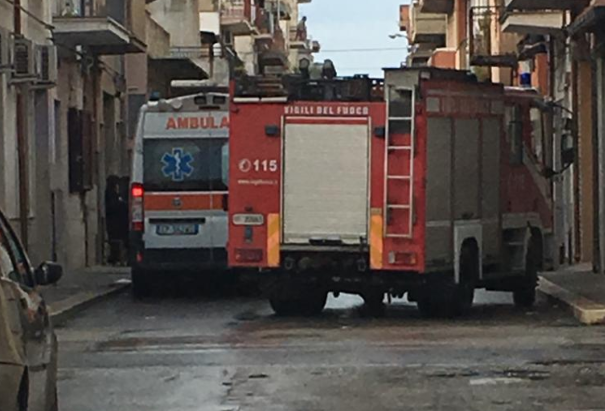 Anziano trovato morto a Vittoria. Inutili i soccorsi