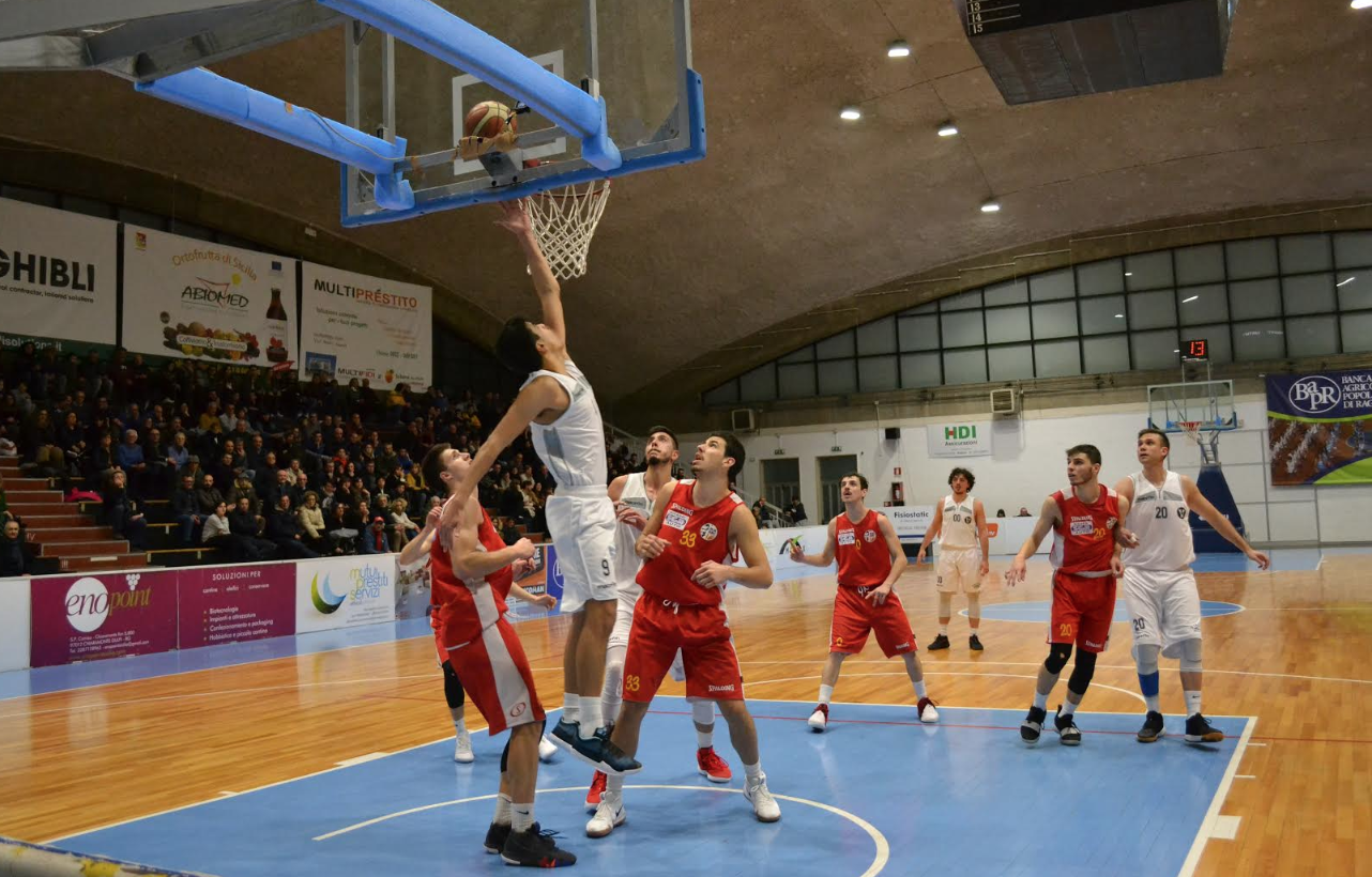 Basket: la Virtus Ragusa vince sull’Orsa Barcellona