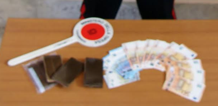 Arrestato ragusano trovato con 400 grammi di hashish