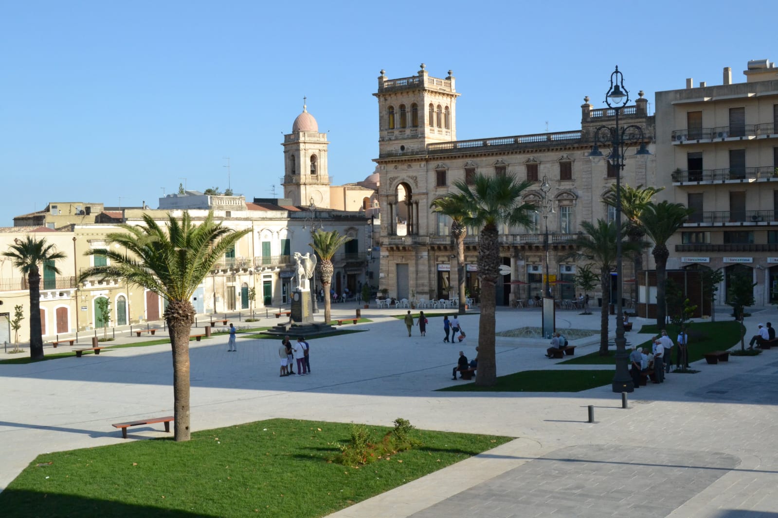 A Ispica si ripristina la fontana di piazza Unità d’Italia