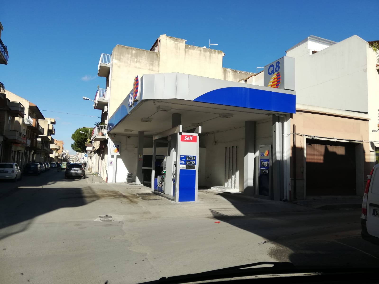 Danneggiato distributore di carburante a Vittoria. Nella notte. Sul posto la Polizia Scientifica