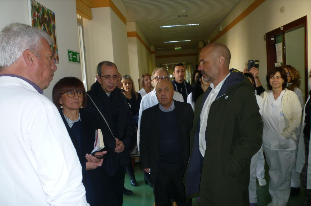 Il Centro Risveglio Ibleo dona materiale riabilitativo alla Suap