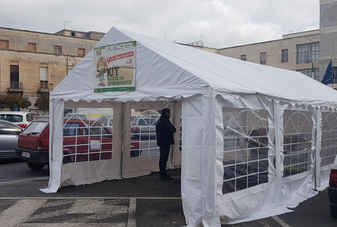 Molto visitato il gazebo della Busso in Piazza Libertà per la differenziata