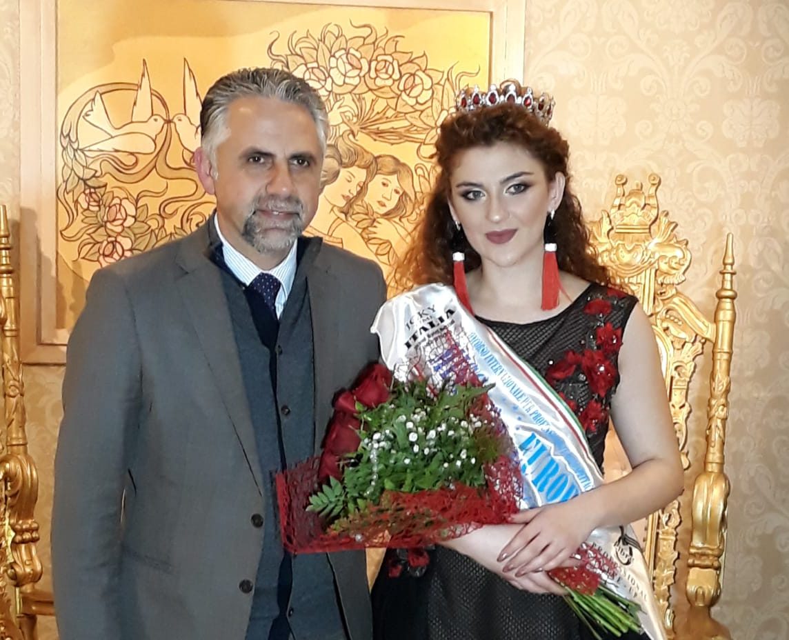 Alla modicana Sharon Lorefice, miss Europa, i fiori del primo cittadino
