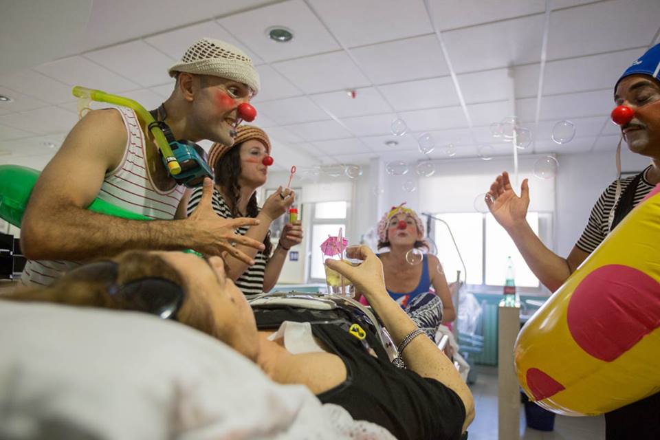 “Comicoterapia come cura integrata”, sabato 30 un laboratorio organizzato da “Ci ridiamo su”
