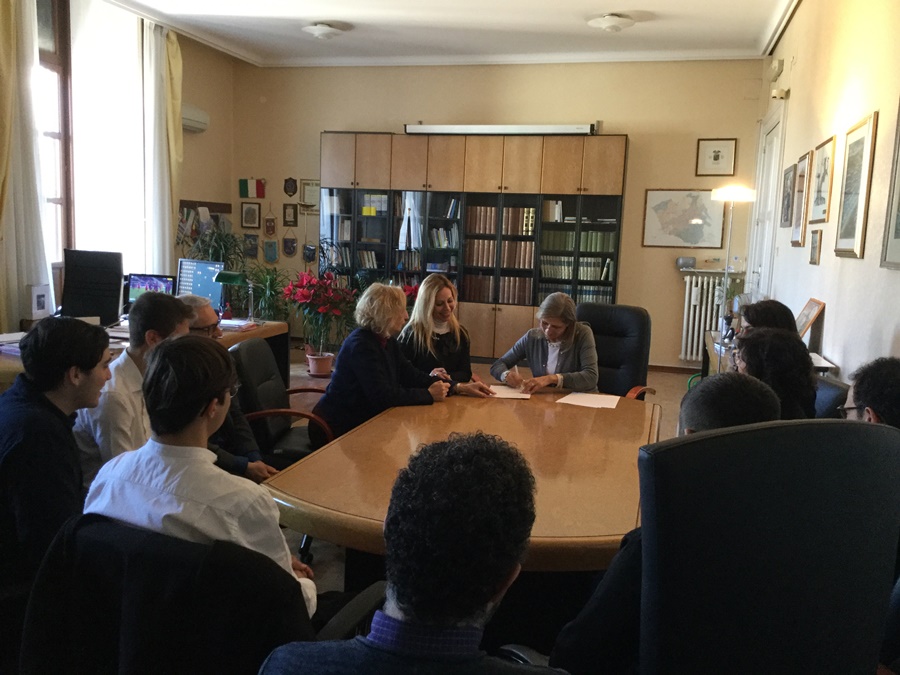Studenti ragusani a “lavoro” negli uffici della Prefettura