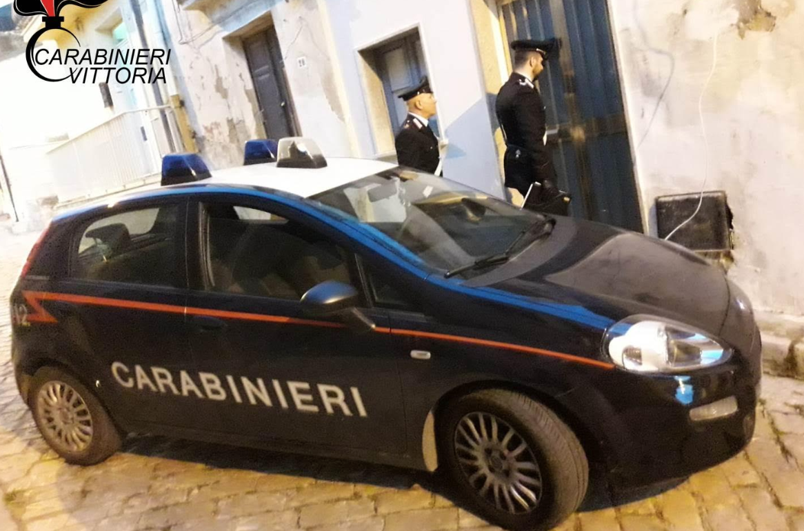 Nascondono hashish in casa. Tre arresti a Comiso