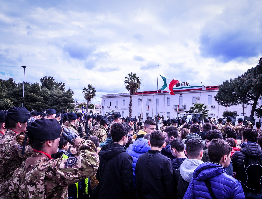 329 anni per il 5° reggimento fanteria “Aosta”. Foto festeggiamenti