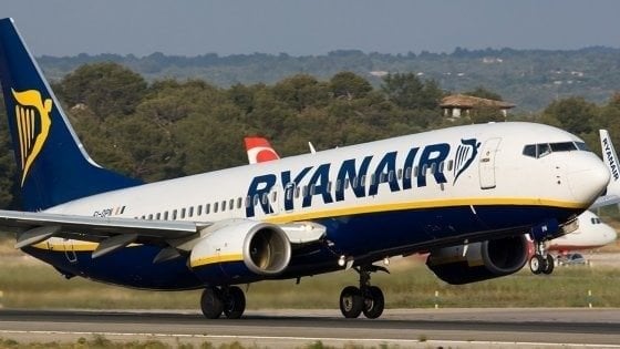 Ryanair mette fine al viaggio gratuito per i bimbi sotto i due anni