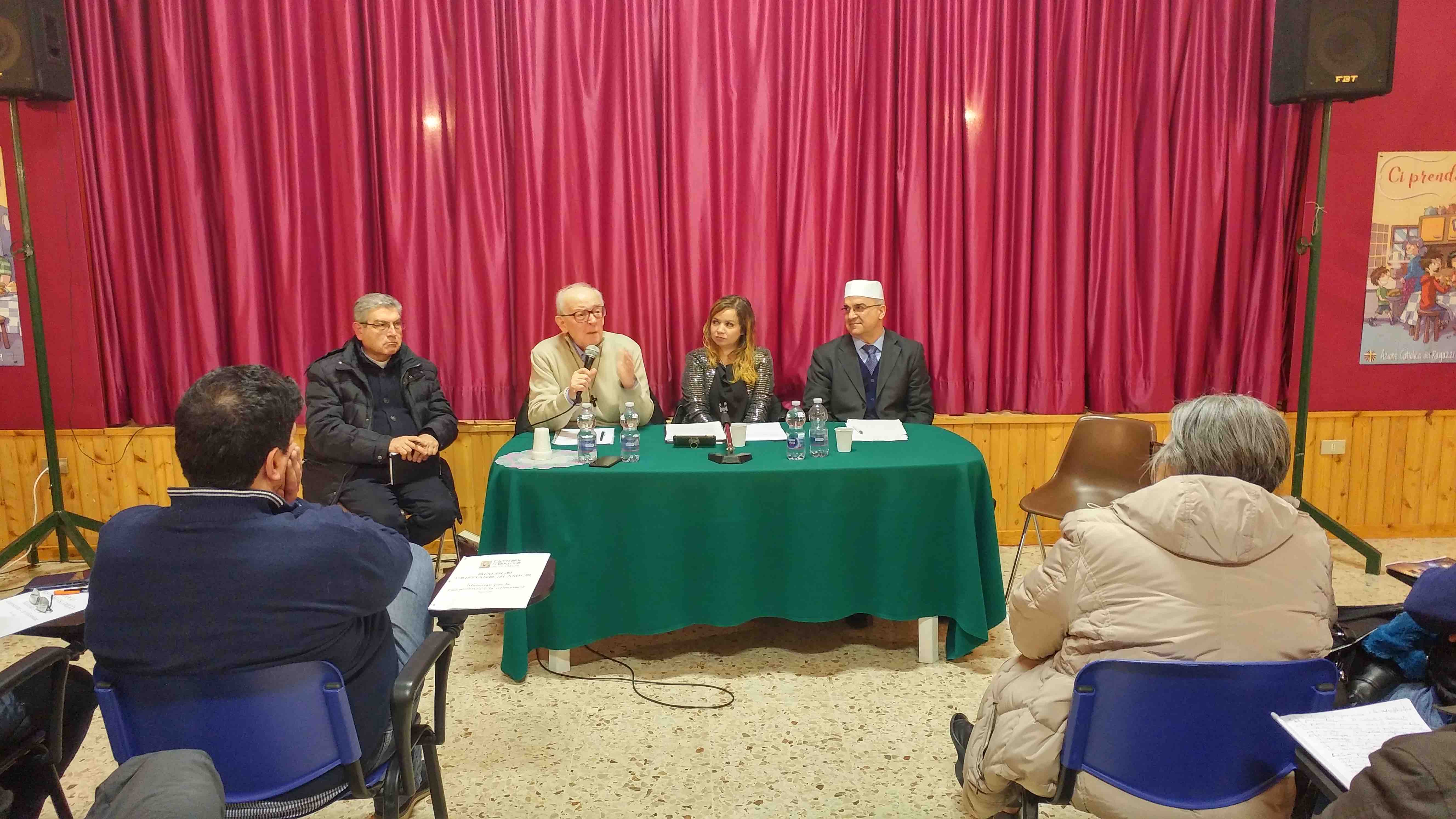 Incontro tra teologo e imam per celebrare gli 800 anni dell’abbraccio tra San Francesco e il Sultano