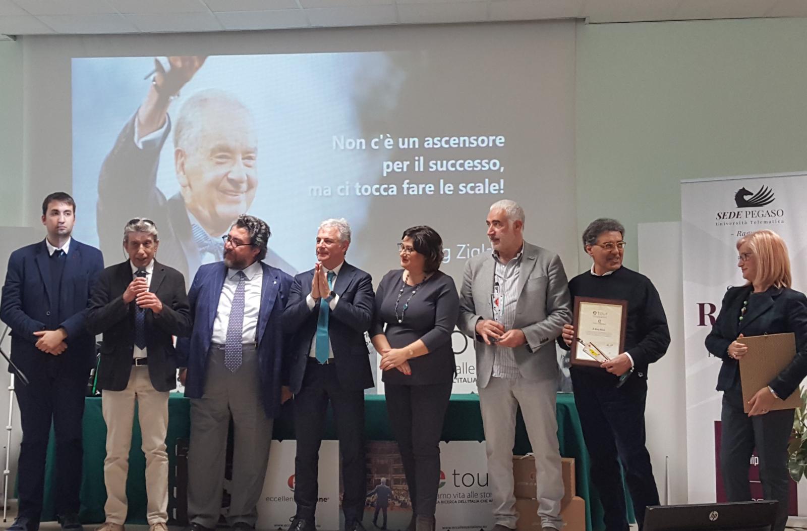 Etour Diamo vita alle storie. Premiazione delle eccellenze da parte di Unipegaso