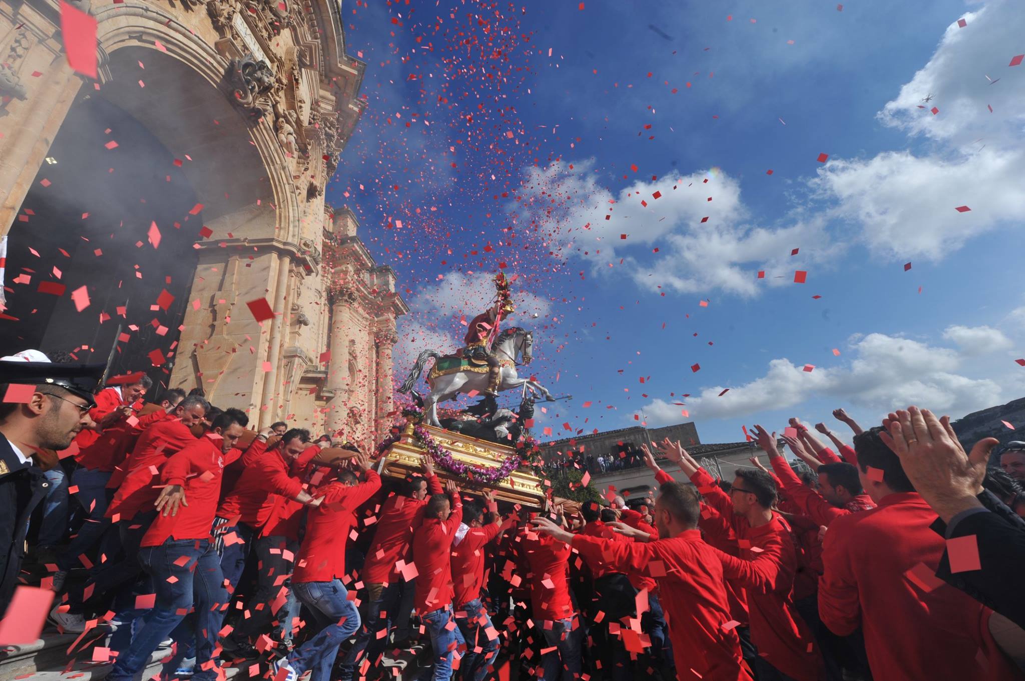 A Modica le celebrazioni in onore di San Giorgio. E’ festa grande