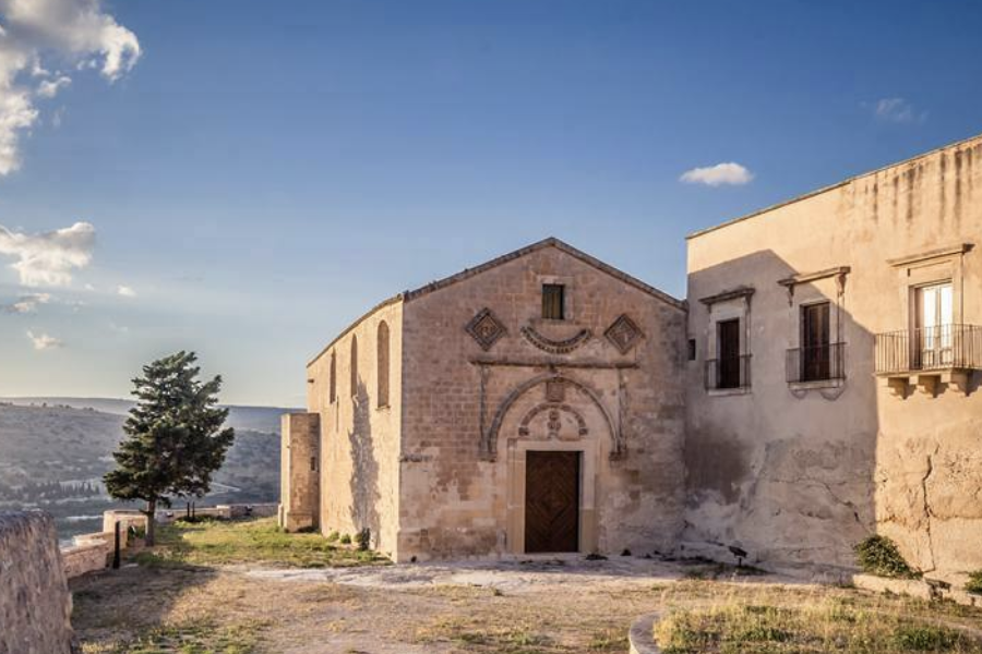 Scicli perde il finanziamento di 5 milioni di euro per il restauro dell’ex convento della Croce. Replica dell’amministrazione