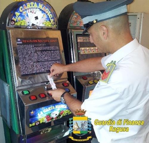 Sequestrate macchinette illegali da gioco dalla Guardia di Finanza di Ragusa