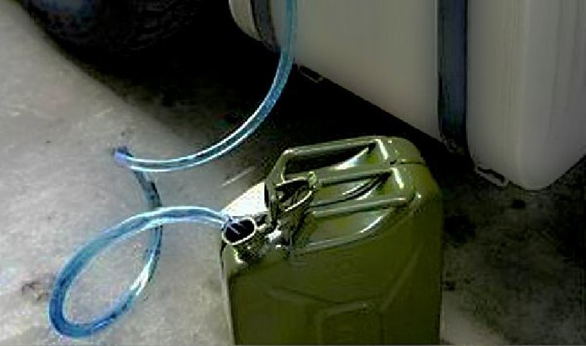 Arrestato a Comiso dalla polizia  ladro seriale di gasolio
