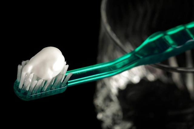 Bambina muore per un’allergia al dentifricio. Il prodotto conteneva una proteina a base di latte