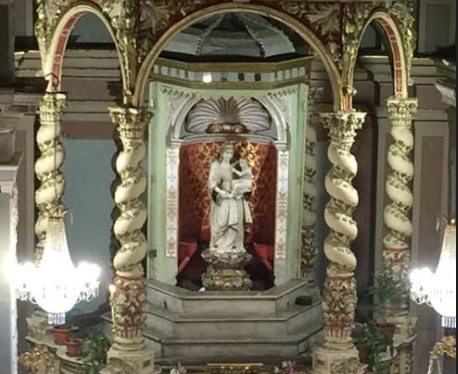 Il rito della velatio della Madonna di Gulfi. Ieri sera al Santuario