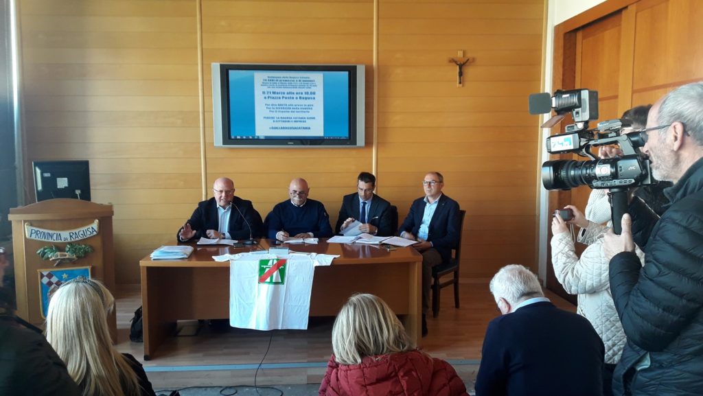Raddoppio Ragusa – Catania, il comitato osservatorio trova assurdo il nuovo rinvio al Cipe: “Forse è una pietra tombale”