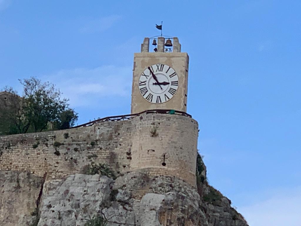 A Modica dal 1° maggio le visite alla torre dell’orologio al castello e ai giardini