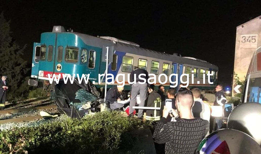 Treno travolge automobile in contrada Zupparda. Ci sarebbe un morto nei pressi di Noto