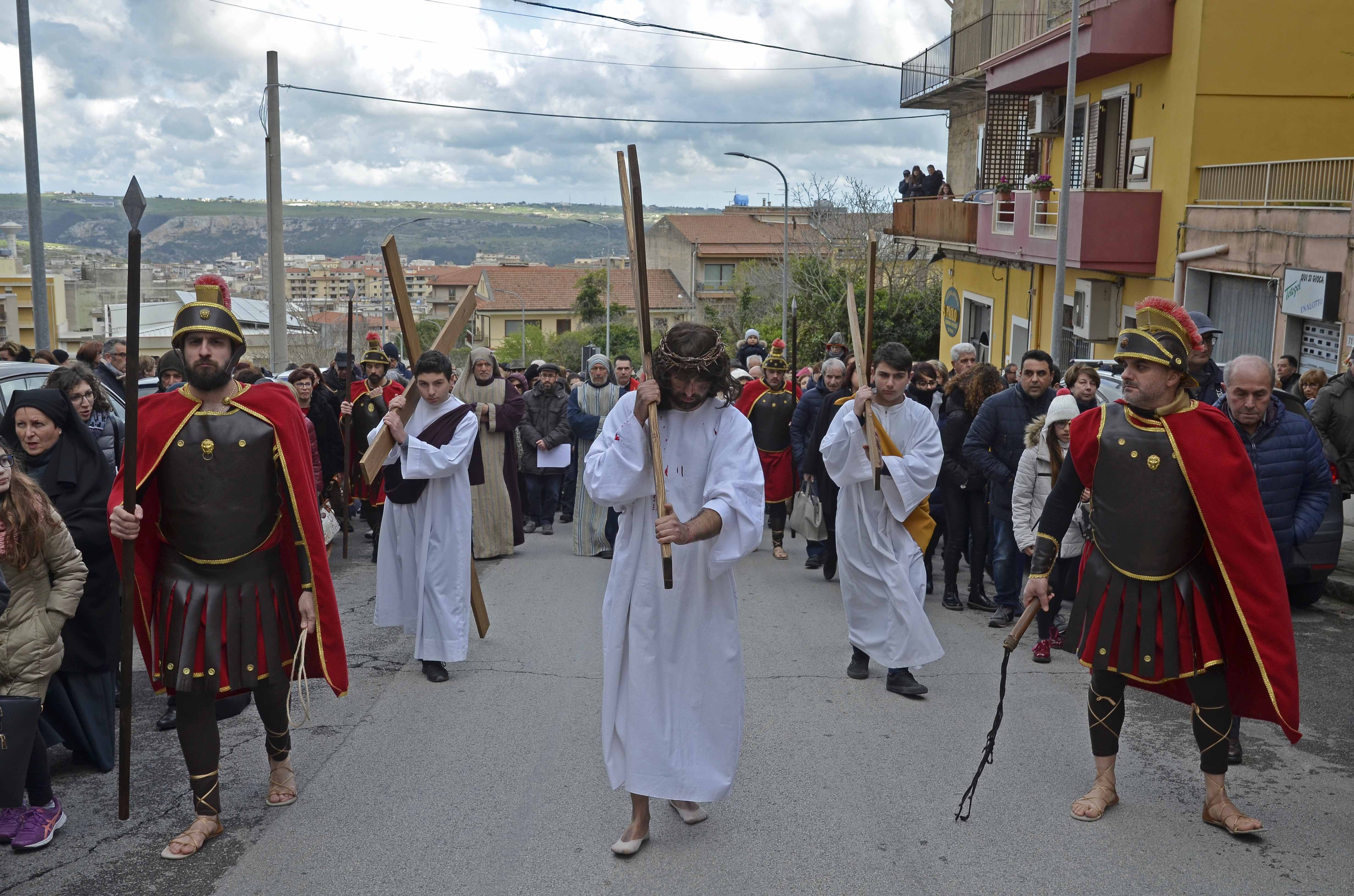 A Ragusa la seconda edizione della via crucis al Sacro Cuore di Gesù