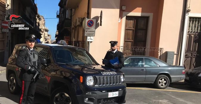 Perde il controllo: Arrestata una sciclitana per aver aggredito la sua rivale in amore