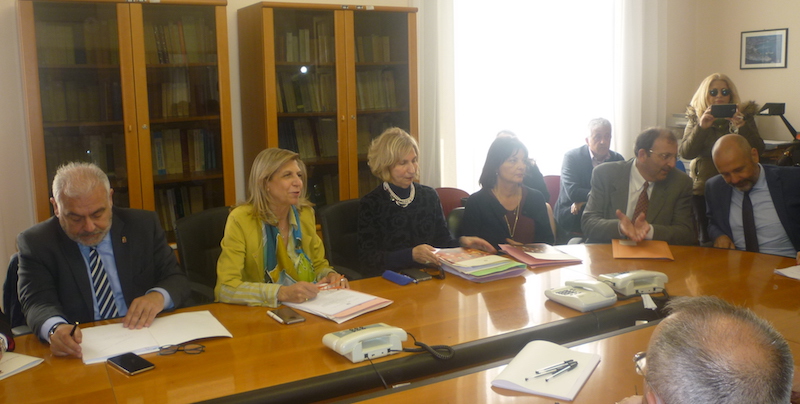 Caporalato e sfruttamento: siglato protocollo d’intesa in Prefettura