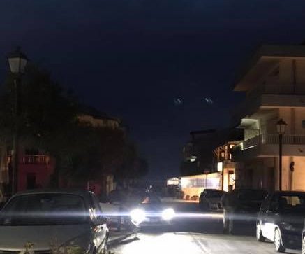 Disagi a Scoglitti fra il mercatino sospeso e l’assenza di illuminazione pubblica