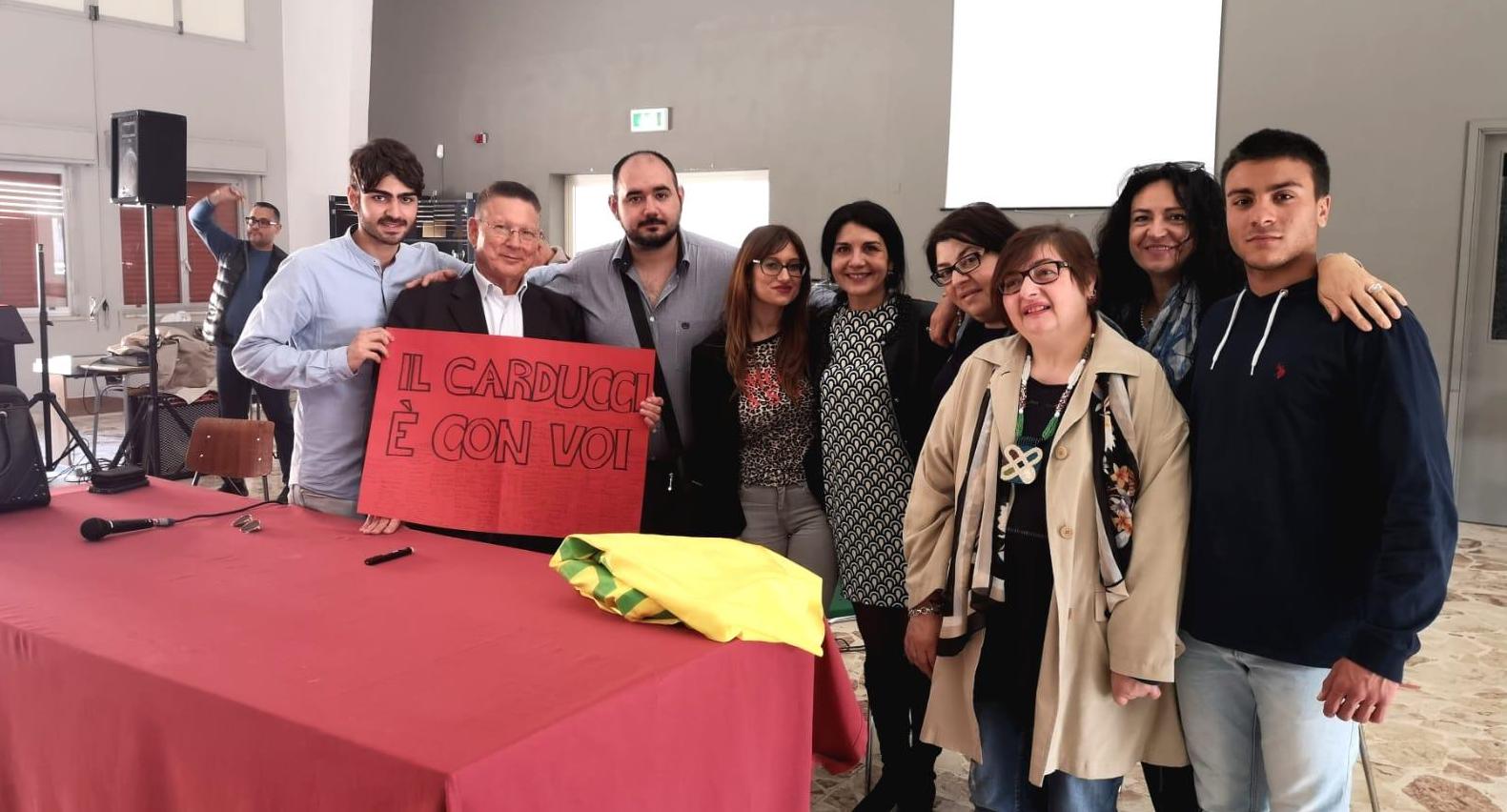 La7 in diretta dalla Sicilia con le sorelle Napoli che sono state ospiti del liceo di Comiso