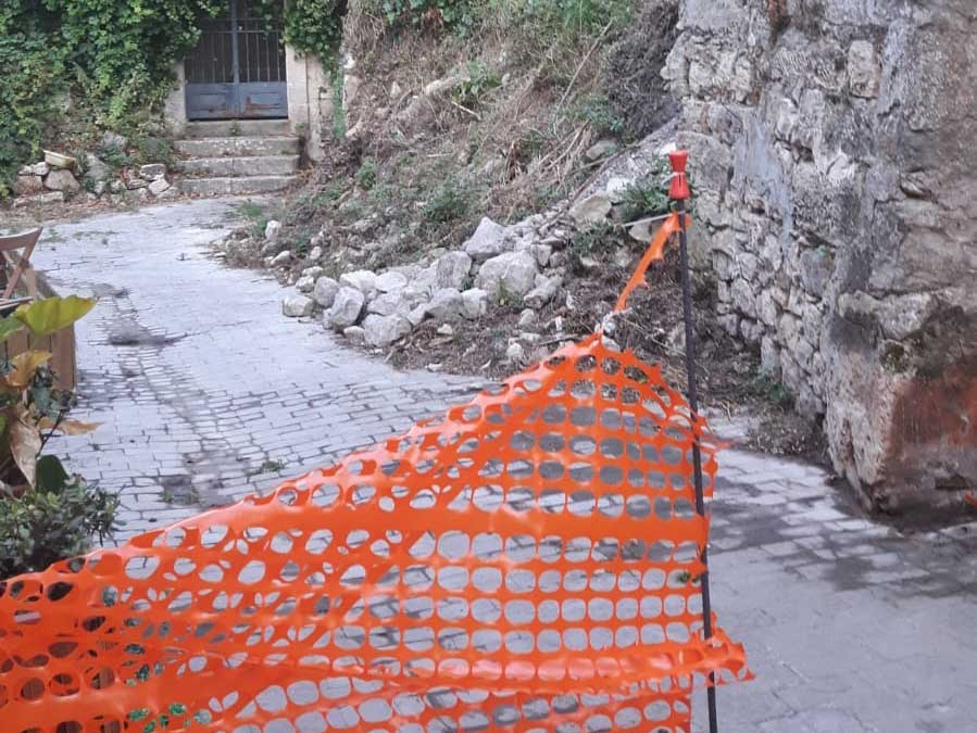 Altri smottamenti a Ragusa Ibla, il consigliere Gurrieri “basta con l’abbandono incontrollato”