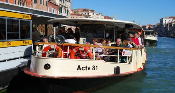 Condannato ragusano che truffava i turisti  a Venezia