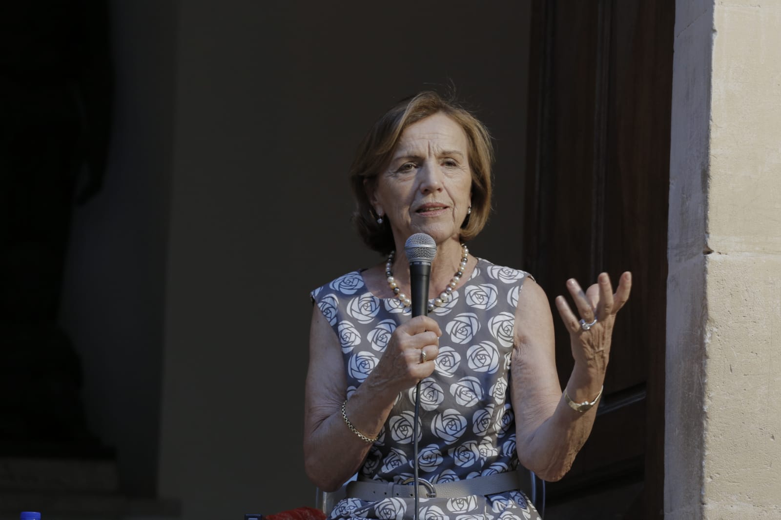 Elsa Fornero ad Atv Ragusa: “Vi spiego perché le riforme sono necessarie e utili”. Folla e applausi per l’ex ministro del lavoro