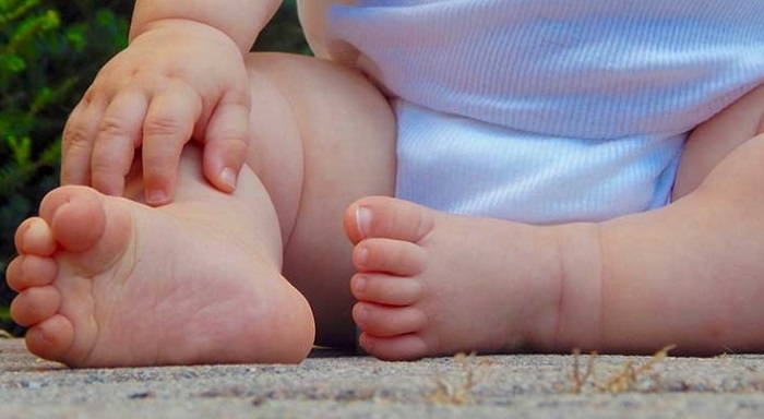 Il Coronavirus non si trasmette dalla madre al feto. Lo studio di Frontiers in Pediatrics