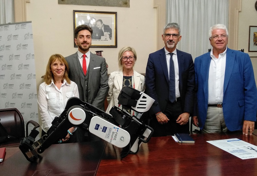 L’esoscheletro 2.0 per la prima volta in Sicilia. Martedì al porto la presentazione a Marina di Ragusa