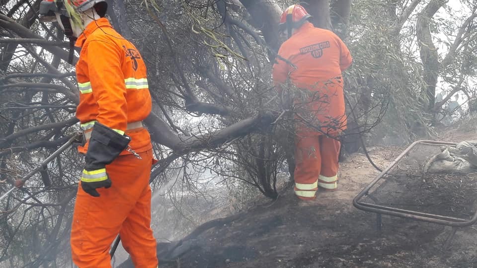 Emergenza incendi nel Ragusano: elicotteri e canadair in azione